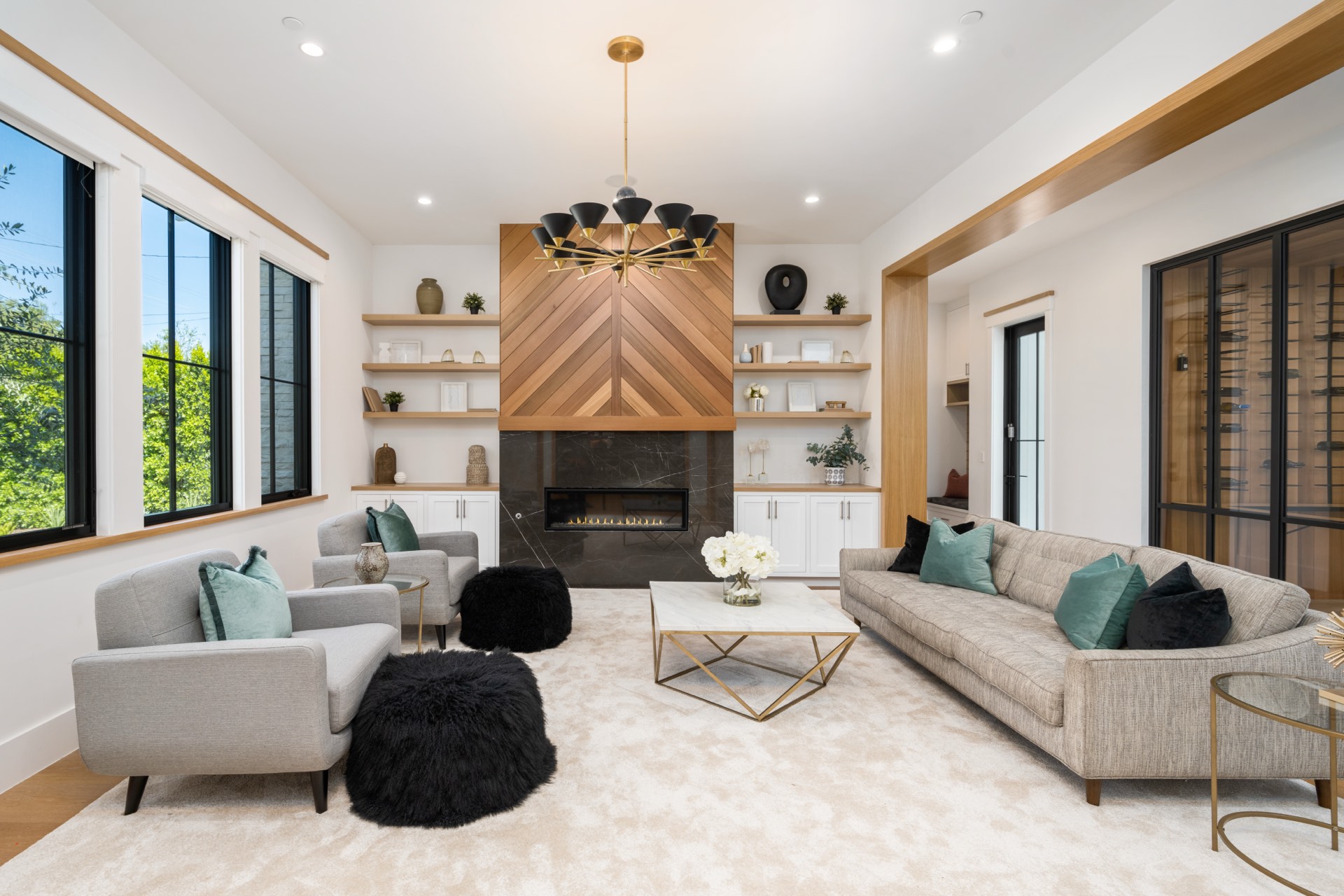 Holiday — Warm and welcoming
